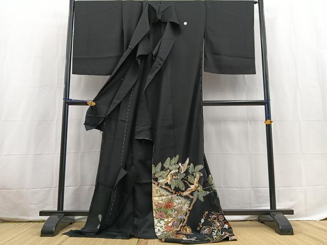平和屋着物■豪華黒留袖 駒刺繍 飛鶴宝尽くし花文 金銀彩 仮絵羽 正絹 逸品 未使用 BAAX3836yc