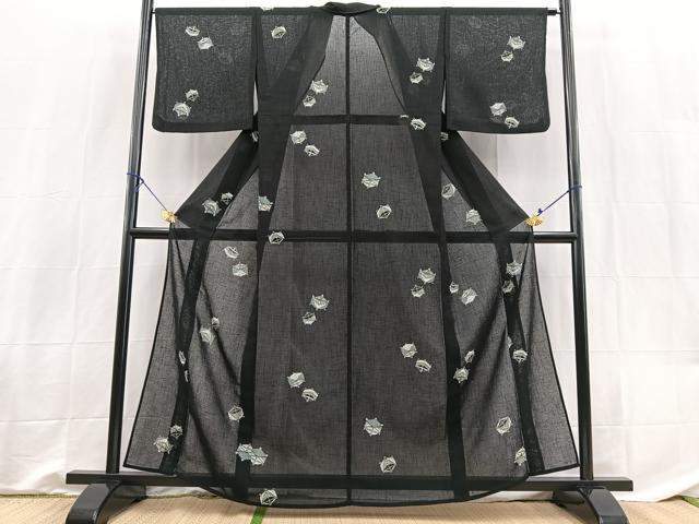 平和屋着物*夏物 小紋 紗 糸巻き文 黒地 洗える着物 BAAX3964yc