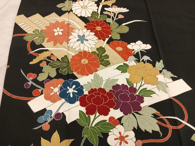 平和屋着物■豪華黒留袖 駒刺繍 草花文 金彩 正絹 逸品 BAAX4488mz