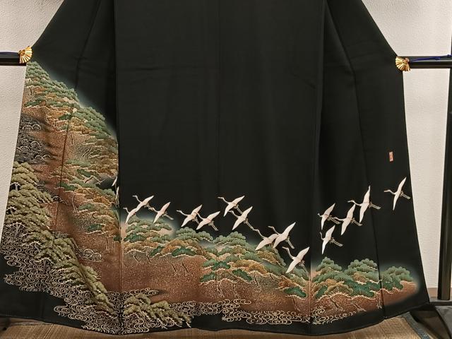 平和屋着物■豪華黒留袖 作家物 駒刺繍 飛鶴松文 暈し染め 金彩 正絹 逸品 BAAX4884mz