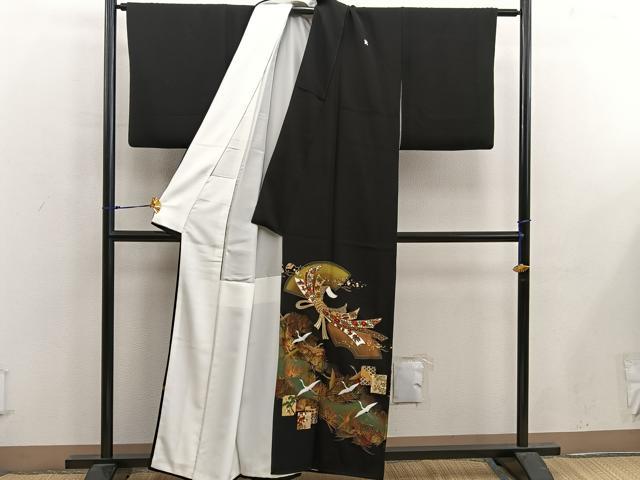 平和屋着物■豪華黒留袖 作家物 駒刺繍 束ね熨斗飛鶴花文 暈し染め 金彩 正絹 逸品 BAAX4988mz