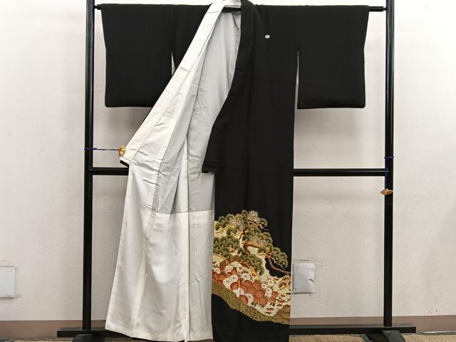 平和屋着物■豪華黒留袖 刺繍 松花文 金彩 正絹 逸品 BAAX5059mz
