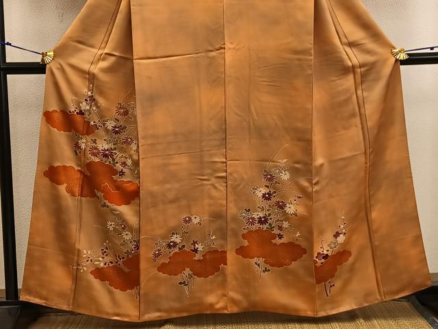 平和屋着物■訪問着 駒刺繍 雲重ね菊花文 暈し染め 金彩 正絹 逸品 BAAX5077mz