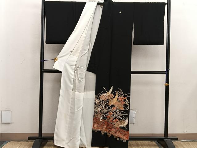 平和屋着物■豪華黒留袖 駒刺繍 地紙重ね飛鶴花文 金彩 正絹 逸品 BAAX5078mz