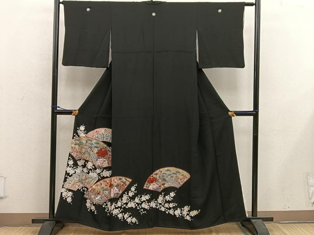 平和屋着物■豪華黒留袖 駒刺繍 地紙孔雀花文 金彩 正絹 逸品 BAAX5103mz