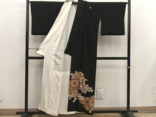 平和屋着物■豪華黒留袖 刺繍 亀甲更紗花文 金糸 正絹 逸品 BAAX5456mz