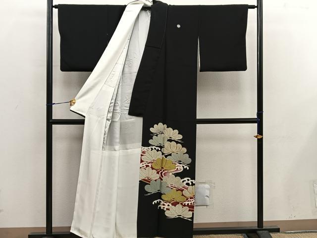 平和屋着物■豪華黒留袖 駒刺繍 立波草葉文 暈し染め 金彩 正絹 逸品 BAAX5494mz