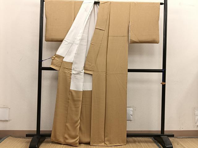 平和屋着物●上質な色無地 唐草地紋 黄橡色 正絹 逸品 BAAX5710mz