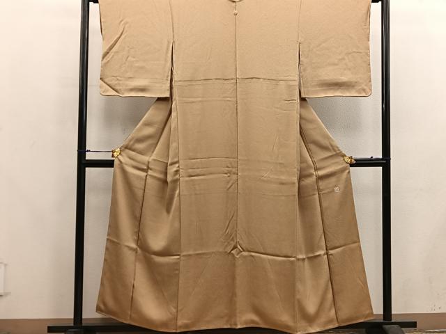 平和屋着物●百貫達夫監修 色無地 霞地紋 黄朽葉色 反端付き 正絹 逸品 未使用 BAAX5732mz