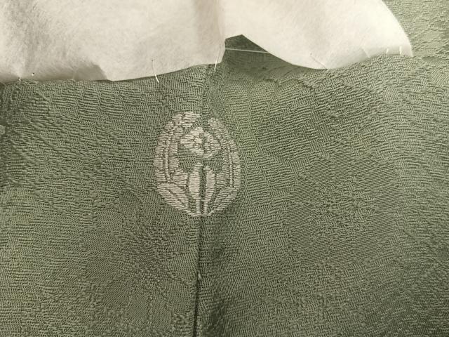 平和屋着物●上質な色無地 菊地紋 油色 反端付き 正絹 逸品 未使用 BAAX5736mz