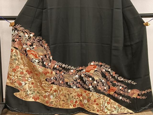 平和屋着物■豪華黒留袖 駒刺繍 扇面花文 金彩 正絹 逸品 BAAX5824mz