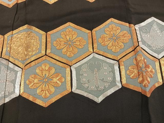 平和屋着物■豪華黒留袖 駒刺繍 舞蝶亀甲花文 正絹 逸品 BAAX5872mz