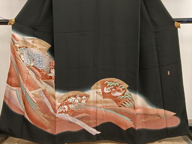 平和屋着物■豪華黒留袖 駒刺繍 萬寿染 地紙孔雀花文 暈し染め 金彩 正絹 逸品 BAAX5979mz