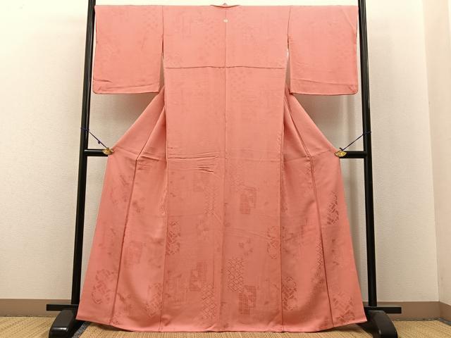 平和屋着物●上質な色無地 花蝶地紋 甚三紅色 正絹 逸品 BAAX6170hj