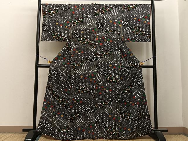 平和屋着物■上質な小紋 絞り 有職花文 黒地 正絹 逸品 BAAX6611hj