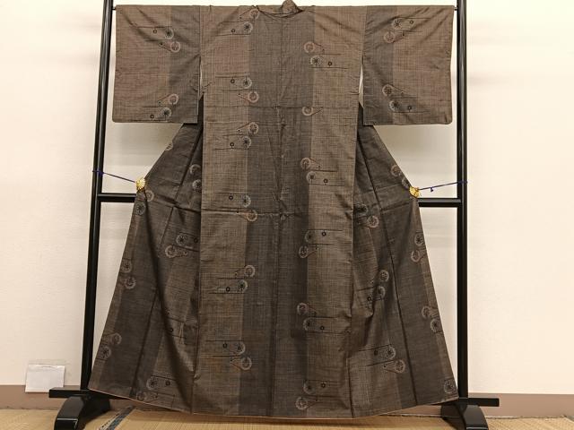 平和屋着物■本場大島紬 7マルキ 糸巻き車 正絹 逸品 BAAX7048hv