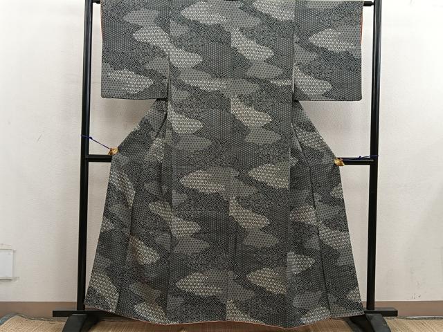 平和屋着物■上質な小紋 亀甲花文 黒地 正絹 逸品 BAAX8306mz