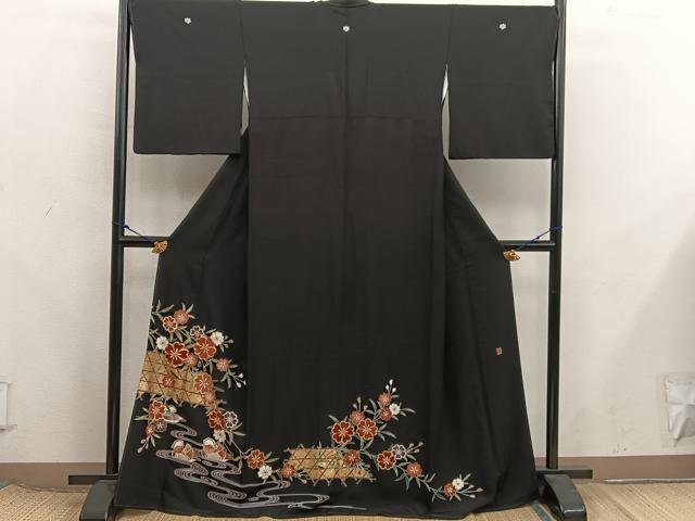 平和屋着物■豪華黒留袖 作家物 駒刺繍 鴛鴦枝花文 金彩 正絹 逸品 BAAX8340mz