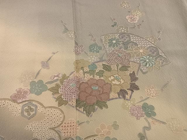 平和屋着物●訪問着 総刺繍 スワトウ刺繍 地紙重ね牡丹花文 暈し染め 正絹 逸品 BAAX8815mz