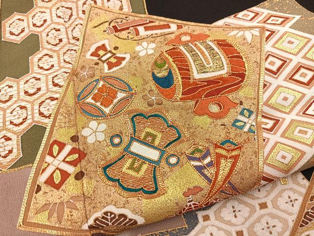 平和屋着物●創業460年・千總 黒留袖 駒刺繍 吉祥宝尽くし文 金彩 正絹 逸品 BAAX9561yc