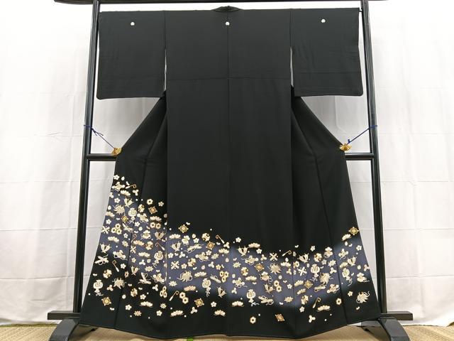 平和屋着物●豪華黒留袖 総刺繍 駒刺繍 宝尽くし花文 暈し染め 正絹 逸品 BAAX9611yc