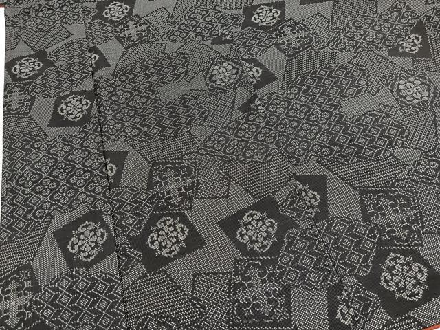 平和屋着物■本場大島紬 7マルキ 幾何学花文 正絹 逸品 BAAX9613yc