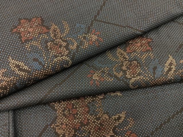 平和屋着物●本場大島紬 7マルキ 草花文 正絹 逸品 BAAY0020mz