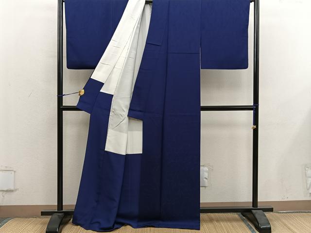 平和屋着物●上質な色無地 唐草地紋 鉄紺色 正絹 逸品 BAAY0285mz