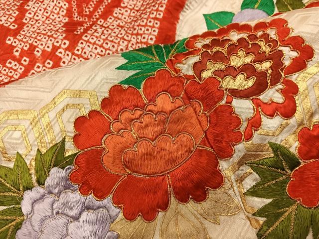 平和屋着物■豪華振袖 駒刺繍 絞り 地紙花文 金彩 三越扱い 正絹 逸品 BAAY0576mz