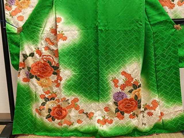 平和屋着物■豪華振袖 駒刺繍 草花文 暈し染め 金彩 正絹 逸品 BAAY0804mz