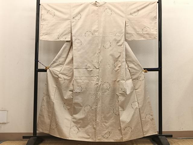 平和屋着物●本場大島紬 白大島 9マルキ 片輪車文 正絹 逸品 BAAY1055mz