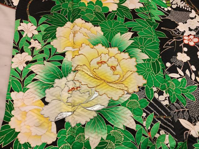 平和屋着物●豪華振袖 駒刺繍 牡丹花文 黒地 金彩 正絹 逸品 BAAY1198mz