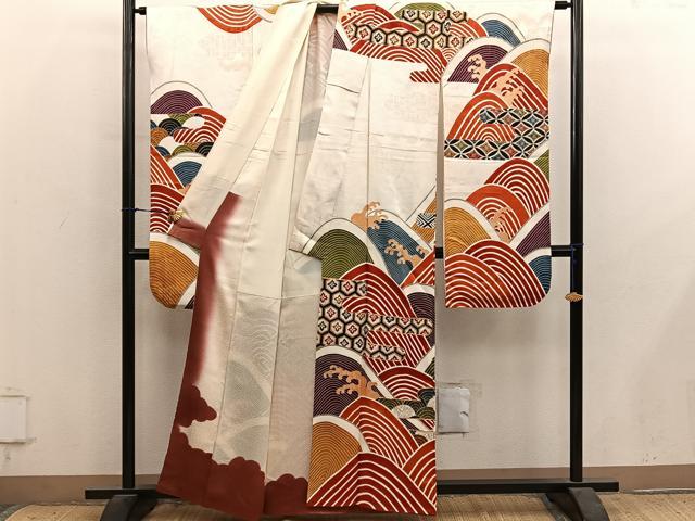 平和屋着物■豪華振袖 駒刺繍 エ霞亀甲文 金彩 正絹 逸品 BAAY1485mz