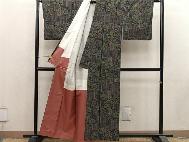 平和屋着物■本場大島紬 幾何学花文 正絹 逸品 BAAY1919mz