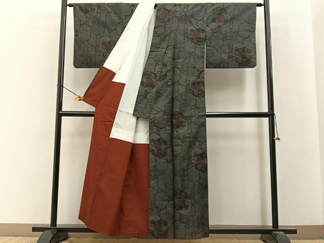 平和屋着物■本場大島紬 亀甲花文 正絹 逸品 BAAY3332hj