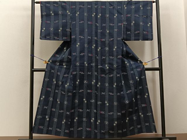 平和屋着物■上質な紬 琉球絣文様 正絹 逸品 BAAY3489hj