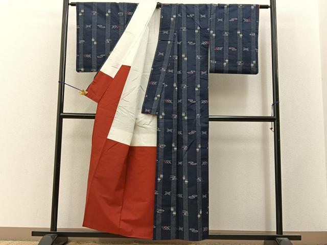 平和屋着物■上質な紬 琉球絣文様 正絹 逸品 BAAY3489hj