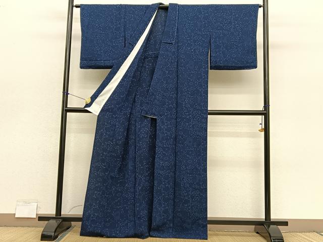 平和屋着物▽阿波藍染伝統工芸 日本植物染色研究員 金子正 小紋 単衣 阿波藍型染 花唐草文 鬼しぼ縮緬 正絹 逸品 BAAY4126hv