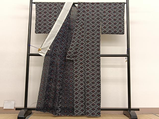 平和屋着物*夏物 小紋 絽 絞り 青海波 黒地 まるやま扱い 正絹 逸品 BAAY4206hv