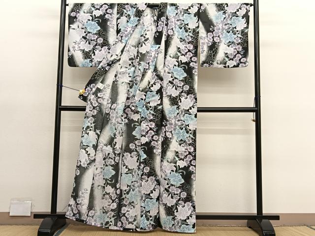 平和屋着物*夏物 小紋 紅梅織 百合花文 暈し染め 黒地 銀彩 洗える着物 BAAY4348hv