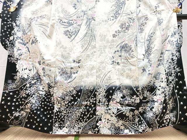 平和屋着物●豪華振袖 駒刺繍 孔雀花文 暈し染め 黒地 銀彩 正絹 逸品 BAAY5816yc