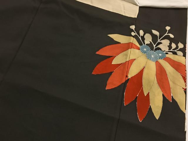 平和屋着物■豪華黒留袖 駒刺繍 草花文 金彩 正絹 逸品 BAAY5826yc