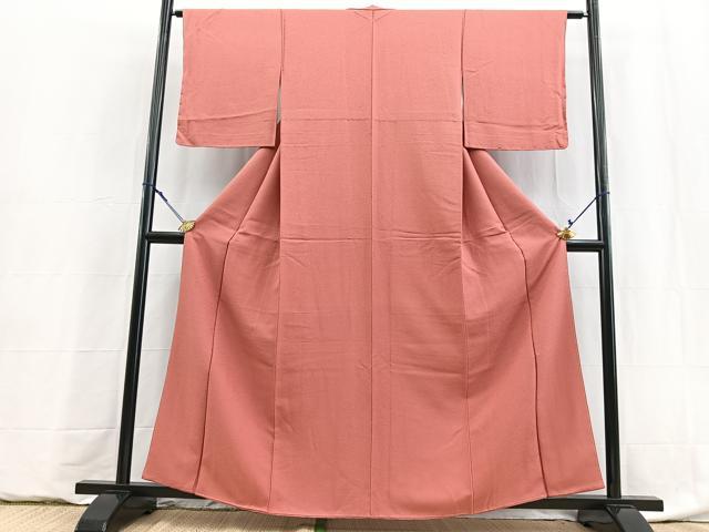 平和屋着物■上質な色無地 紋意匠 真朱色 正絹 逸品 未使用 BAAY5992yc