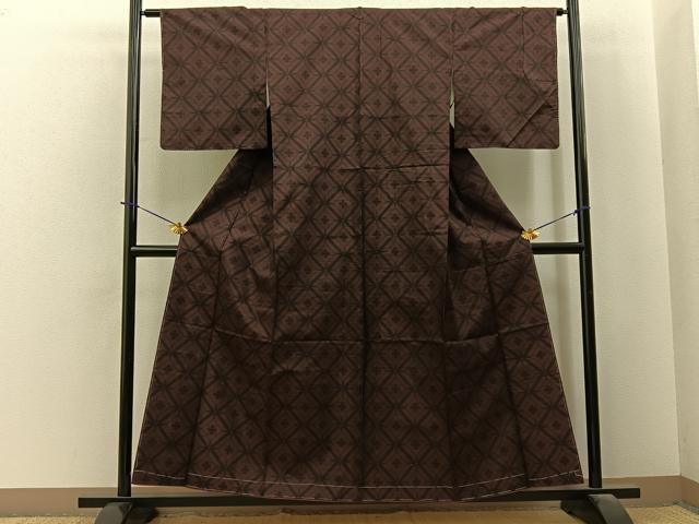 平和屋着物■本場大島紬 花菱文 三越扱い 反端付き 正絹 逸品 未使用 BAAY6179hj