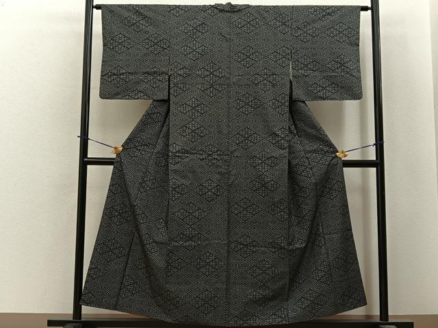 平和屋着物■本場大島紬 7マルキ 花菱文 正絹 逸品 BAAY6216hj