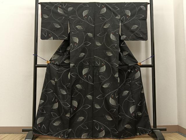 平和屋着物■上質な紬 草葉文 黒地 正絹 逸品 未使用 BAAY6325hj