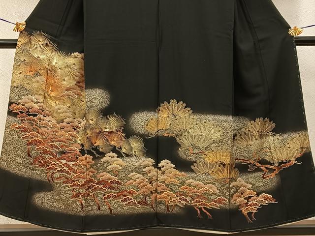 平和屋着物■豪華黒留袖 駒刺繍 松 金彩 正絹 逸品 BAAY6373hj