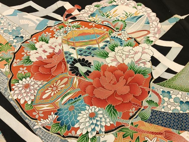 平和屋着物■豪華黒留袖 駒刺繍 鏡裏貝桶花文 金彩 正絹 逸品 BAAY6619hj