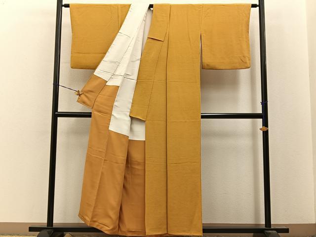 平和屋着物●上質な色無地 黄朽葉色 鬼しぼ縮緬 正絹 逸品 BAAY8238hj