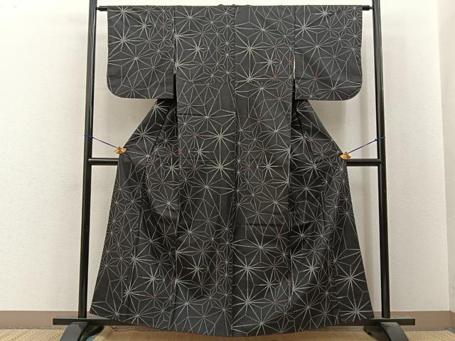 平和屋着物■本場大島紬 7マルキ 変わり麻の葉文様 正絹 逸品 BAAY8360hj